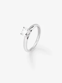 Solitario de compromiso de oro blanco de 18K con diamante central de 0,70 quilates
